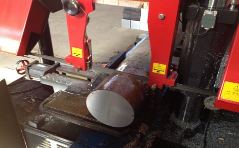 来凤卧式带锯床加工时出现明显振荡如何排查？