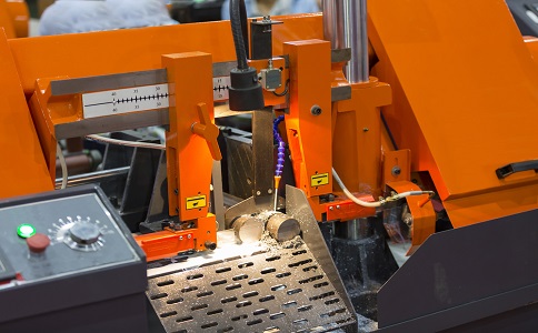 来凤龙门带锯床具备哪些优点？